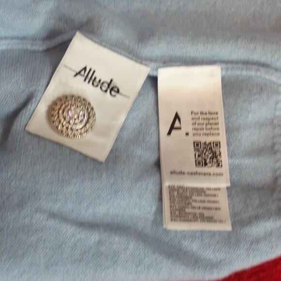 Allude Light blue v-neck button up long sleeves ribbed hem and cuffs size Small - Picture 6 of 9